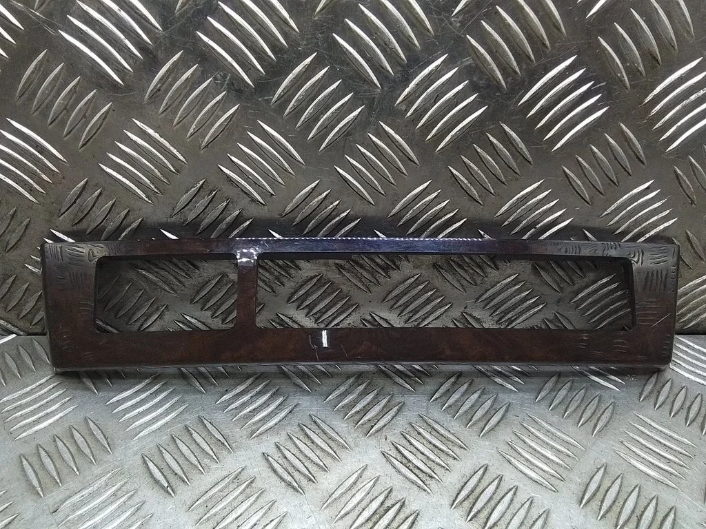 Armatuurlaua viimistlus – BMW 7-seeria E65 E66 (2001-2008)