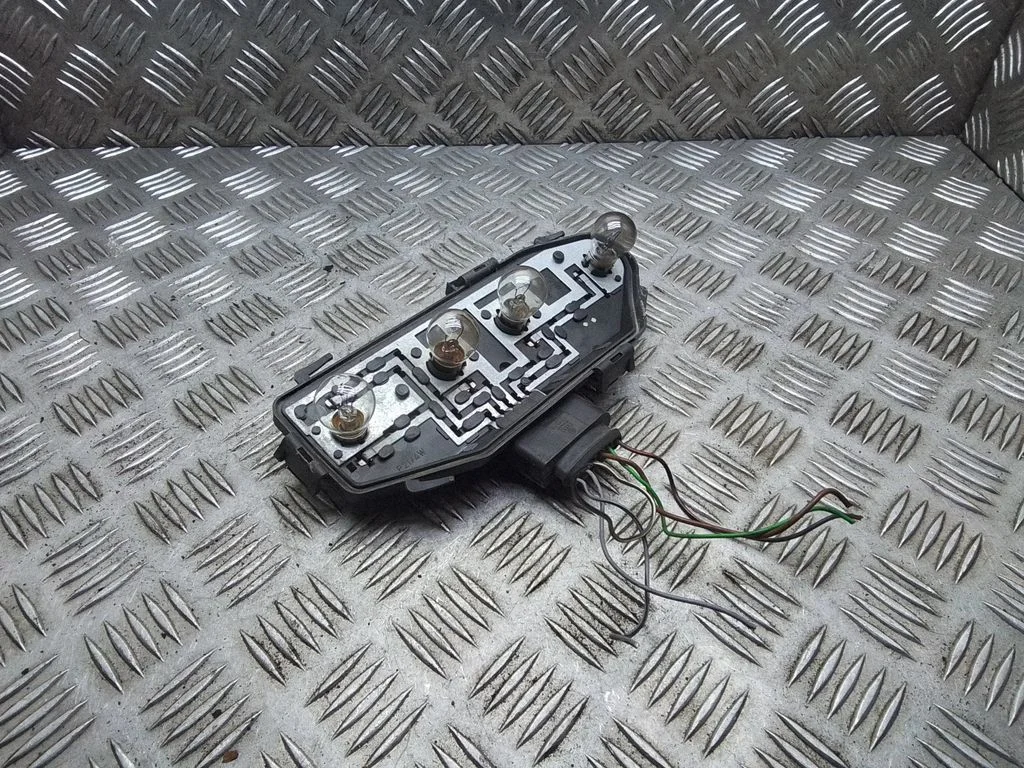 Tail light bulb cover holder – Volkswagen Transporter - Caravelle T5 (2003-2015)
