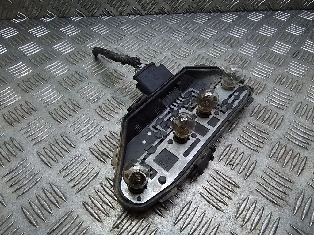 Tail light bulb cover holder – Volkswagen Transporter - Caravelle T5 (2003-2015)