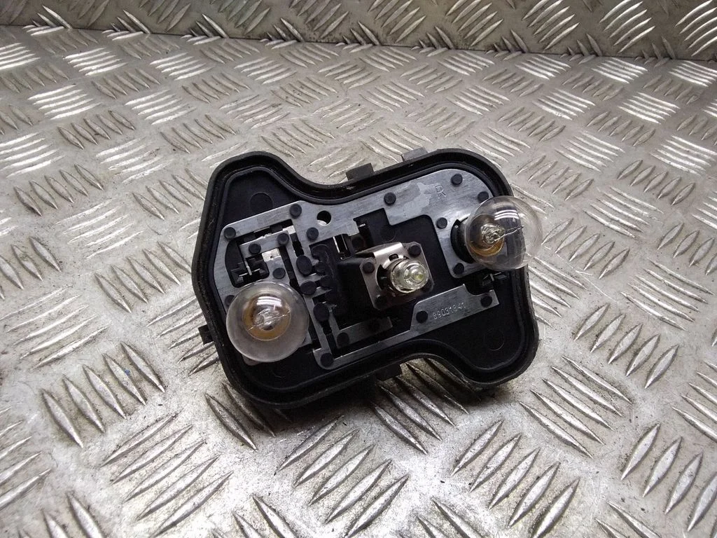 Tail light bulb cover holder – Volkswagen Golf Plus (2005-2013)