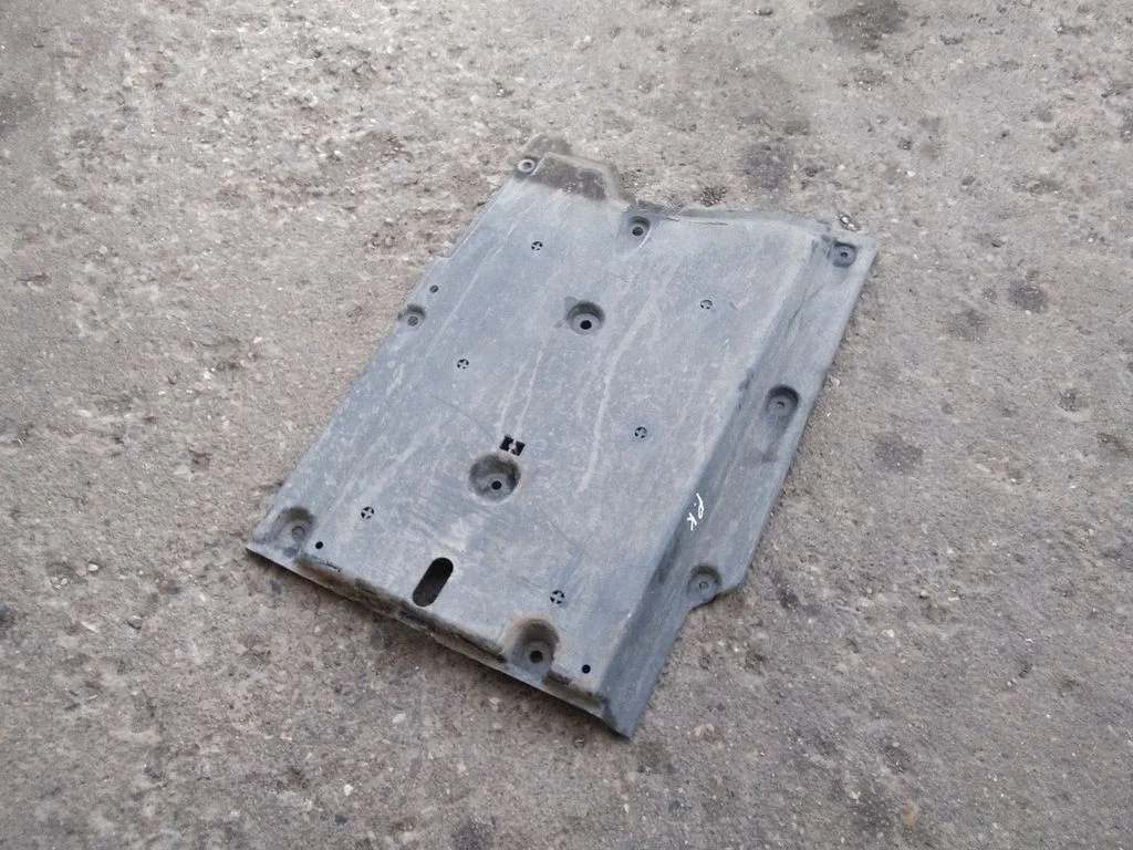 Külgmine põhjakaitse – Nissan Qashqai (2010-2014)