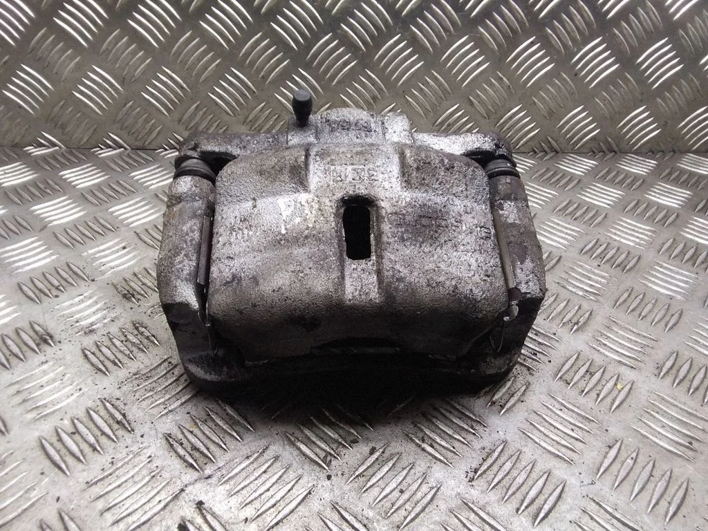 Front brake caliper – Nissan Qashqai (2010-2014)