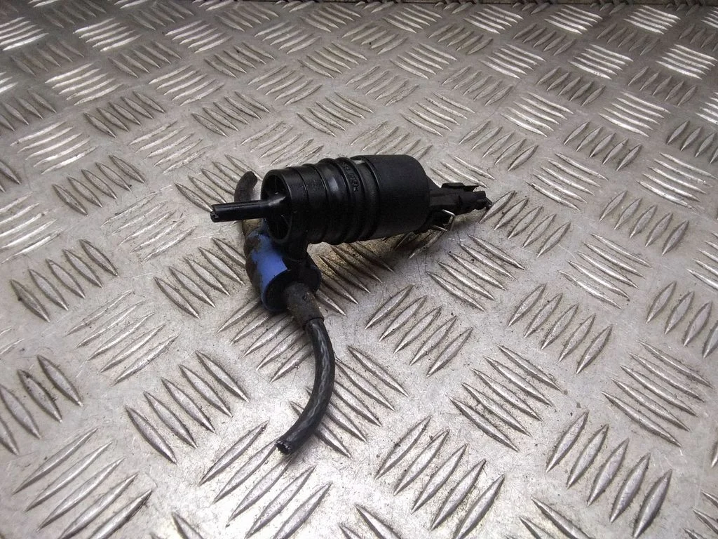 Klaasipesuvedeliku pump (klaaside) – Opel Astra G (1998-2009)