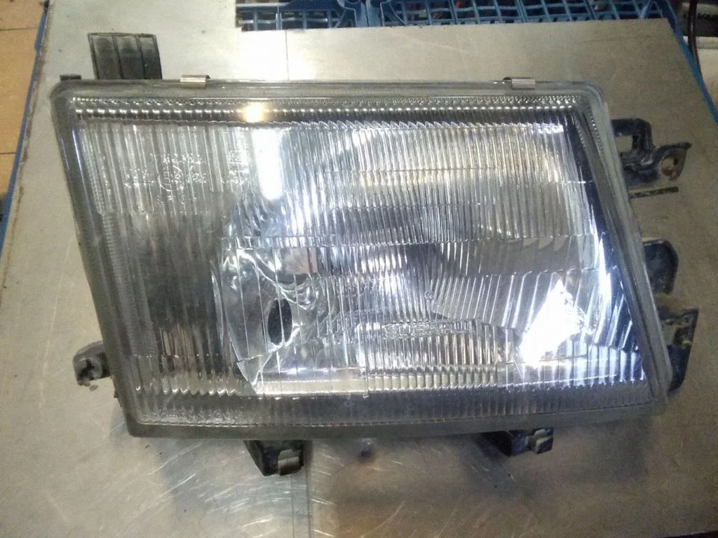 Reflektor – Subaru Forester SF (1998-2000)