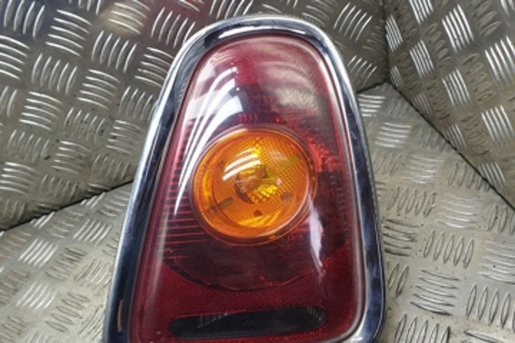 Lampa tylna w błotniku – Mini One - Cooper Coupe R56 (2005-2014)