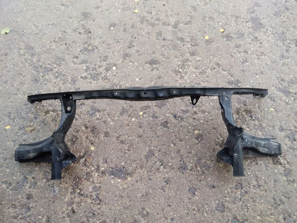 Radiator support slam panel – Volkswagen Transporter - Caravelle T5 (2003-2015)