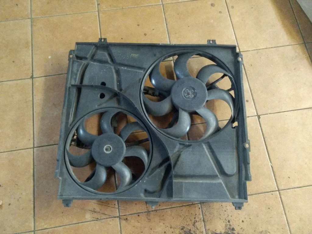 Ventilaatorite komplekt – KIA Sorento (2002-2009)