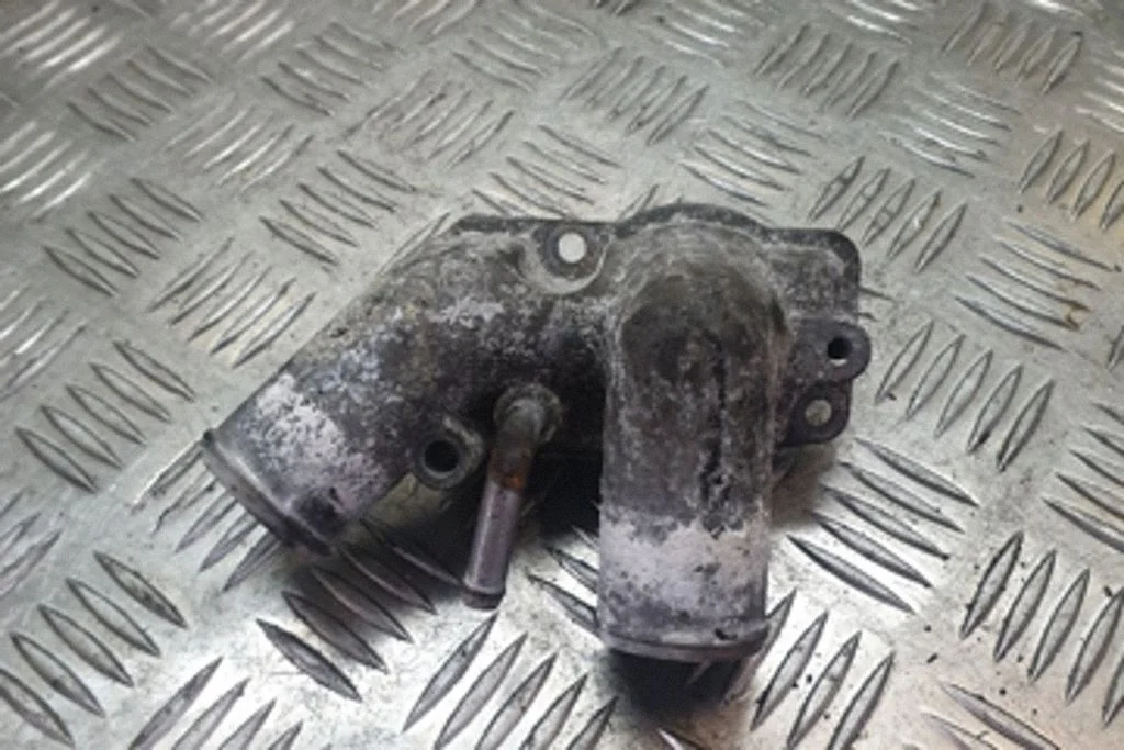Thermostat/thermostat housing – Opel Vectra C (2005-2009)