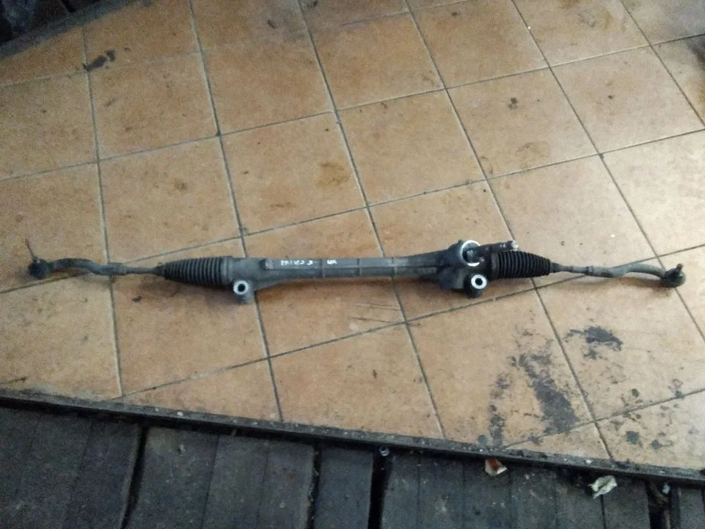 Stūres reduktors (stūres pastiprinātājs) – Toyota Prius (XW30) (2009-2015)