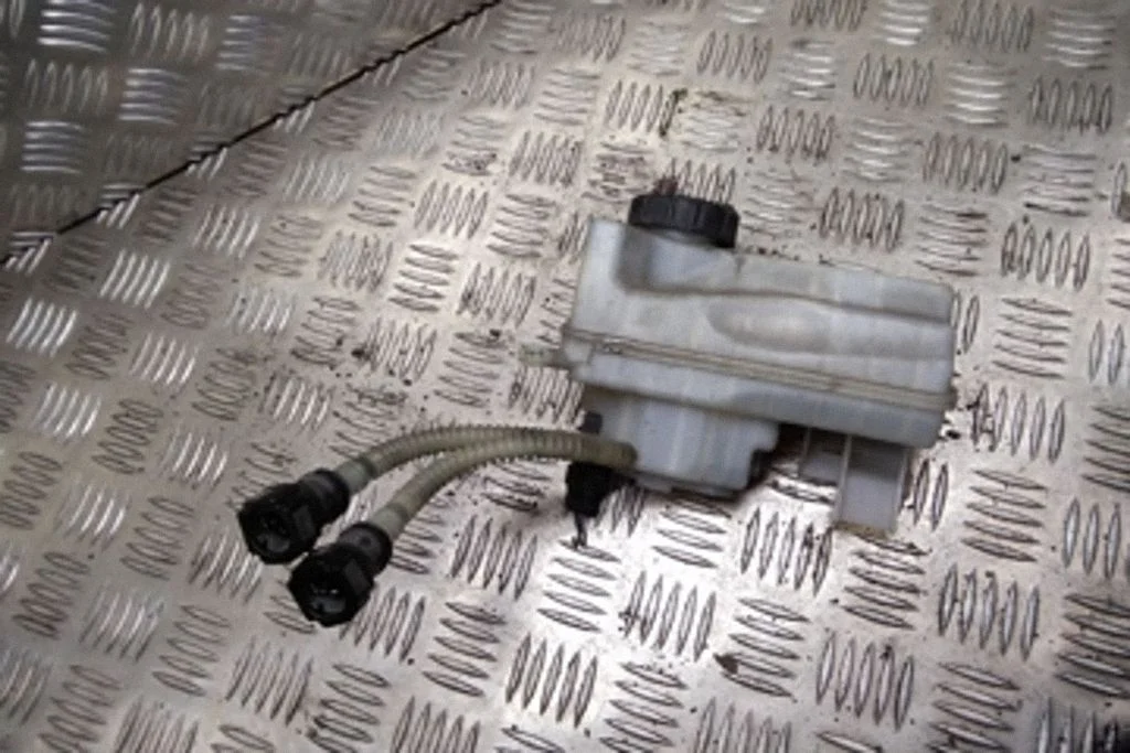 Power steering fluid tank/reservoir – Opel Meriva B (2010-2016)