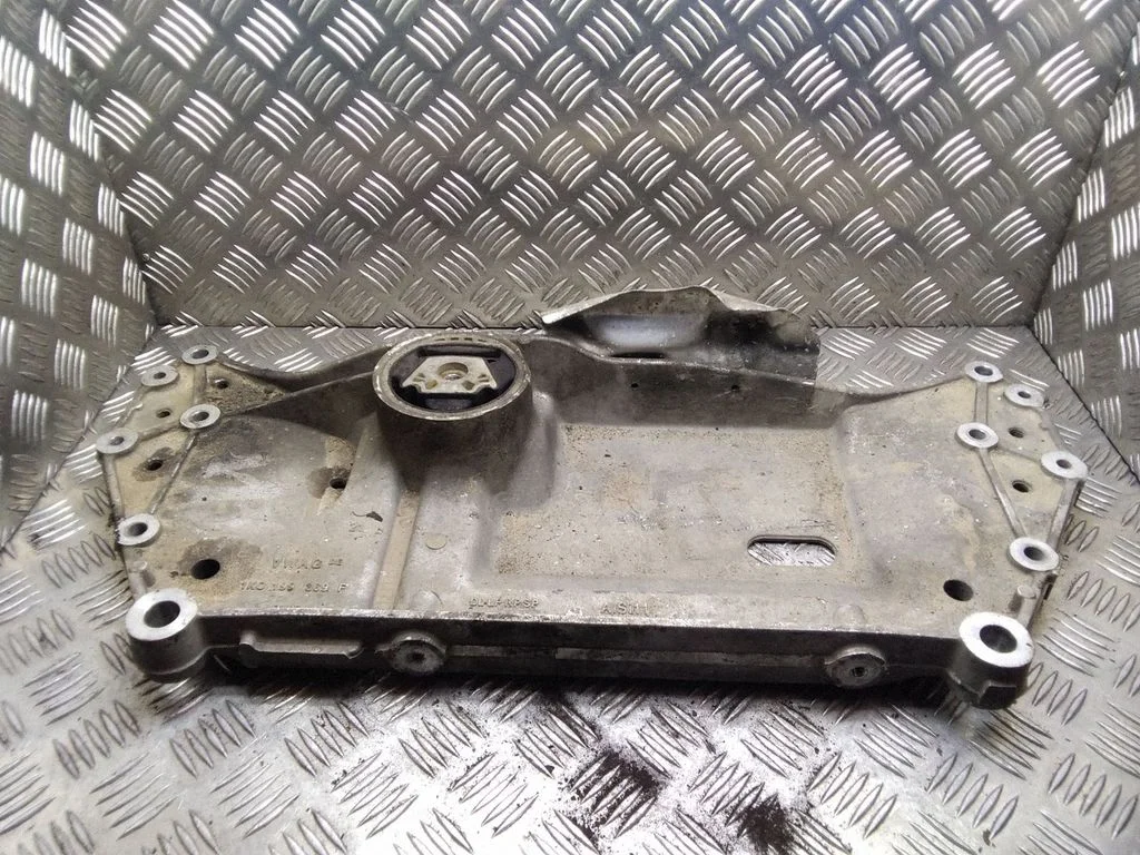 Belka przednia (sanki) 1K0199369F – Volkswagen Golf IV (1998-2005)