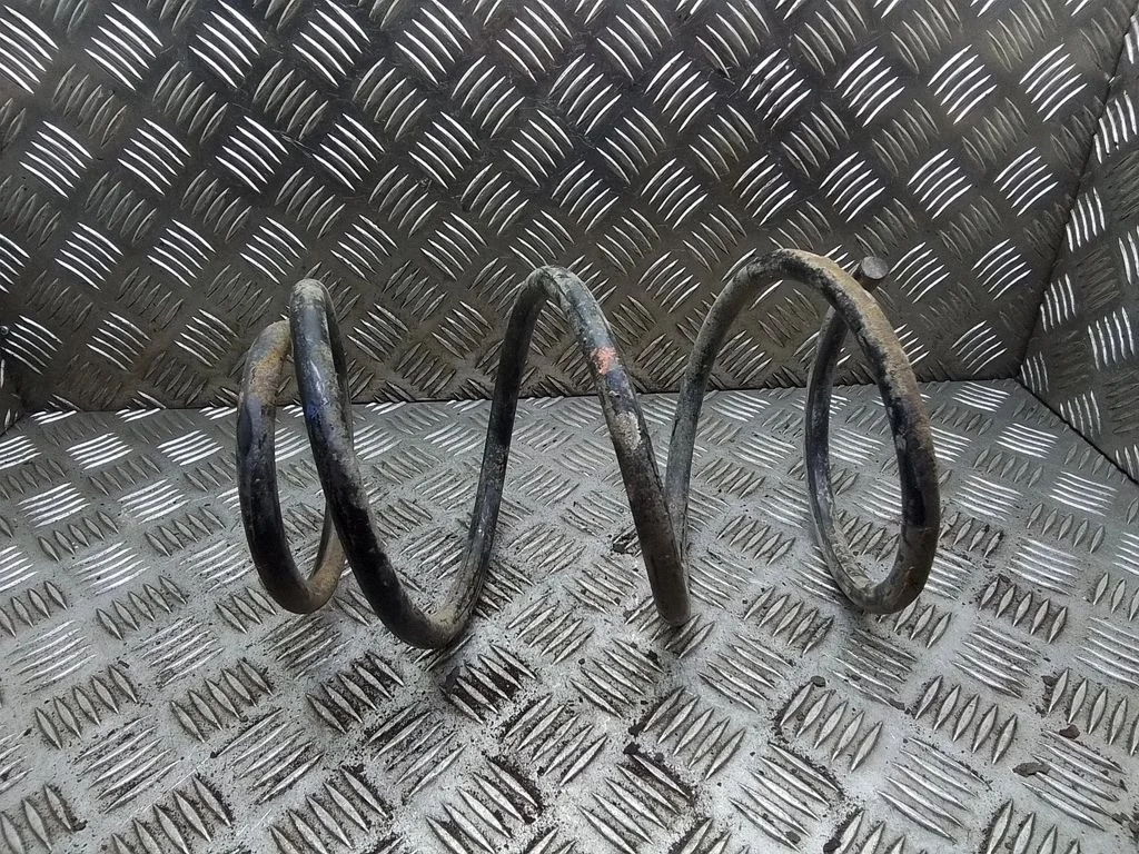 Front coil spring – Subaru Legacy (2004-2006)