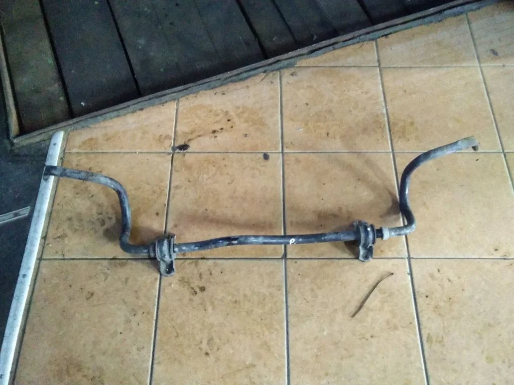 Front anti-roll bar/sway bar – Nissan Qashqai (2010-2014)