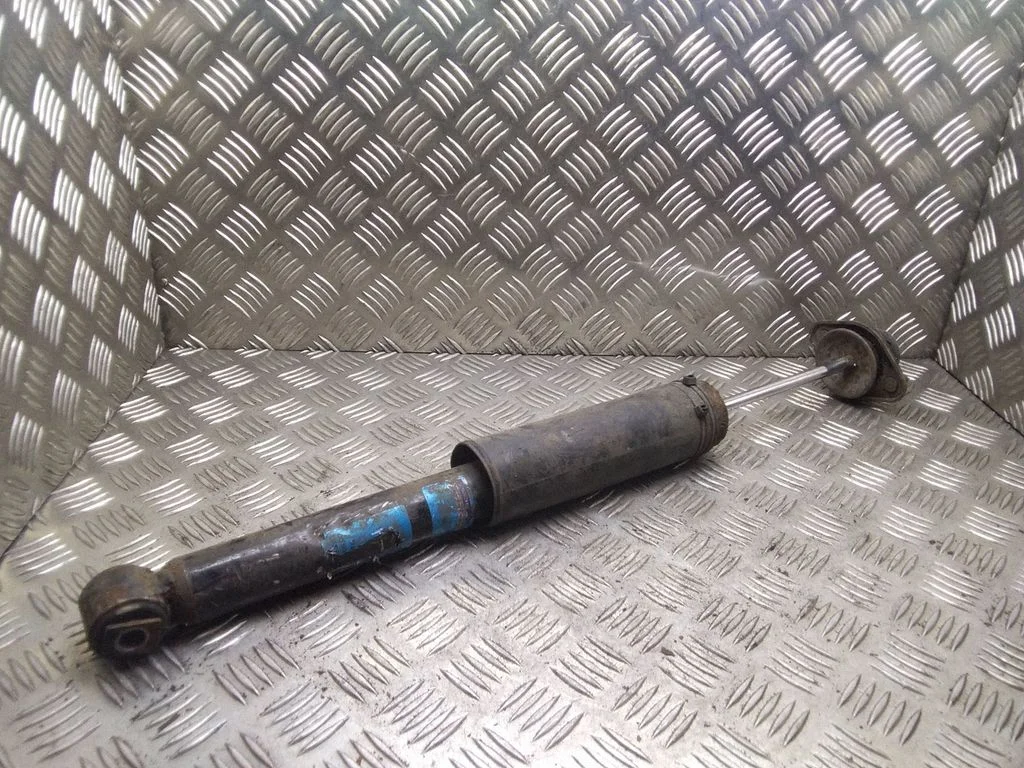 Rear shock absorber/damper
