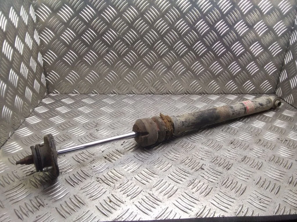 Rear shock absorber/damper