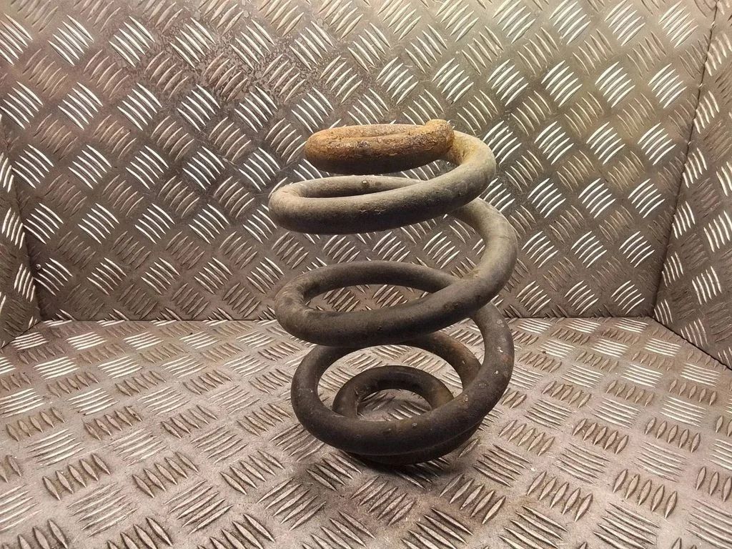 Rear coil spring – Volkswagen Transporter - Caravelle T5 (2003-2015)