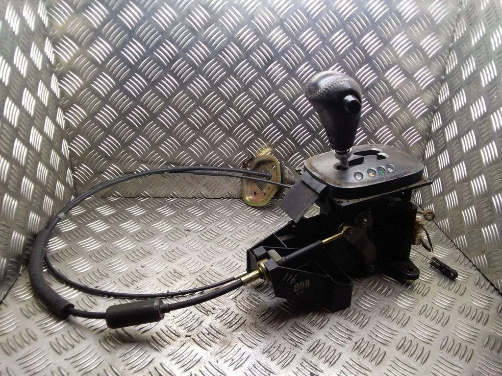 Gear selector mechanism – Hyundai Santa Fe (2000-2006)