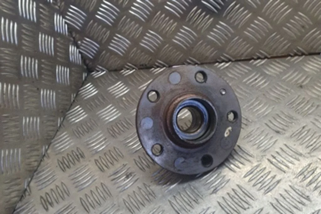 Tagumine rumm – Audi A3 S3 8L (1996-2003)