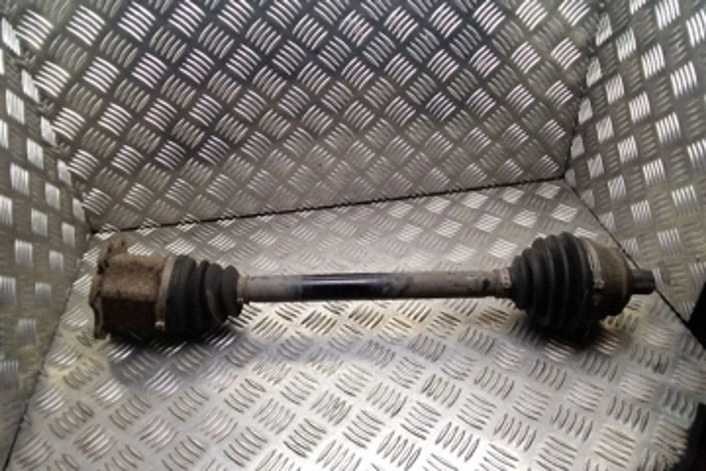 Eesmine pooltelg – Audi A6 Allroad C6 (2006-2011)