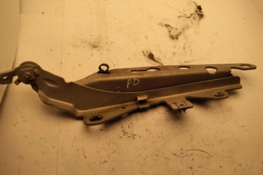 Mootorikapoti hinged – Volvo S80 (2004-2006)