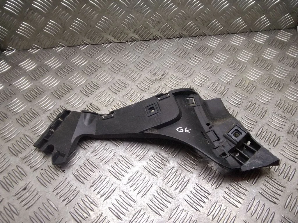 Aizmugurējā bufera turētājs – Volvo C30 (2007-2010)