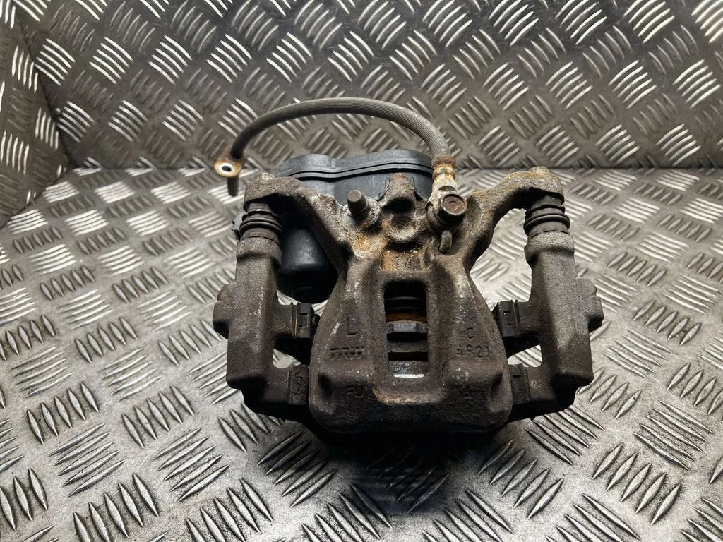 Rear brake caliper – Toyota Auris E180 (2012-2018)