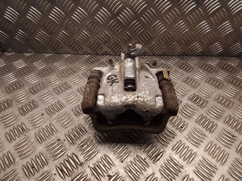 Rear brake caliper – Opel Vivaro (2001-2014)