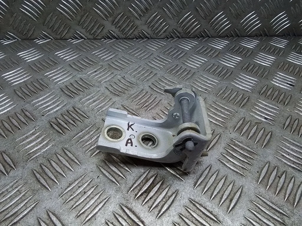Priekšējā apakšējā eņģe – Citroen Jumpy (2016-)