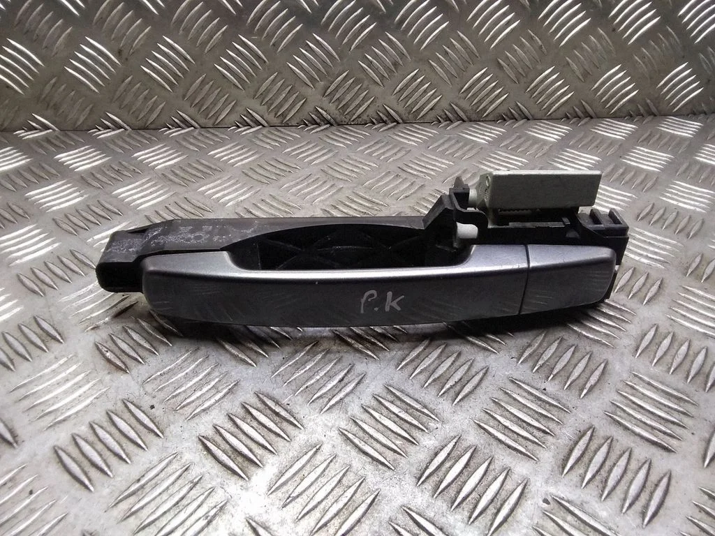 Ārējais atvēršanas rokturis – Nissan Qashqai (2010-2014)