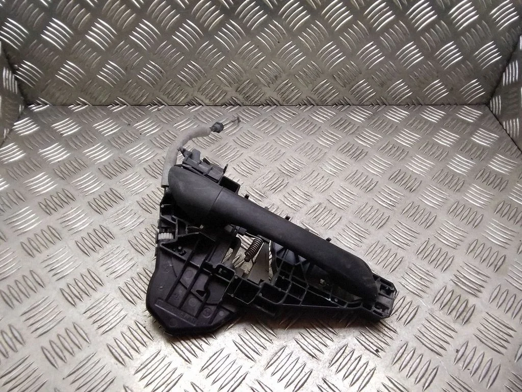Esiukse välimine käepide – Mercedes-Benz B-klass W245 (2005-2011)