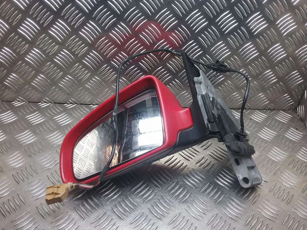 Esiukse elektriline välispeegel – Audi A4 S4 B7 8E 8H (2005-2008)