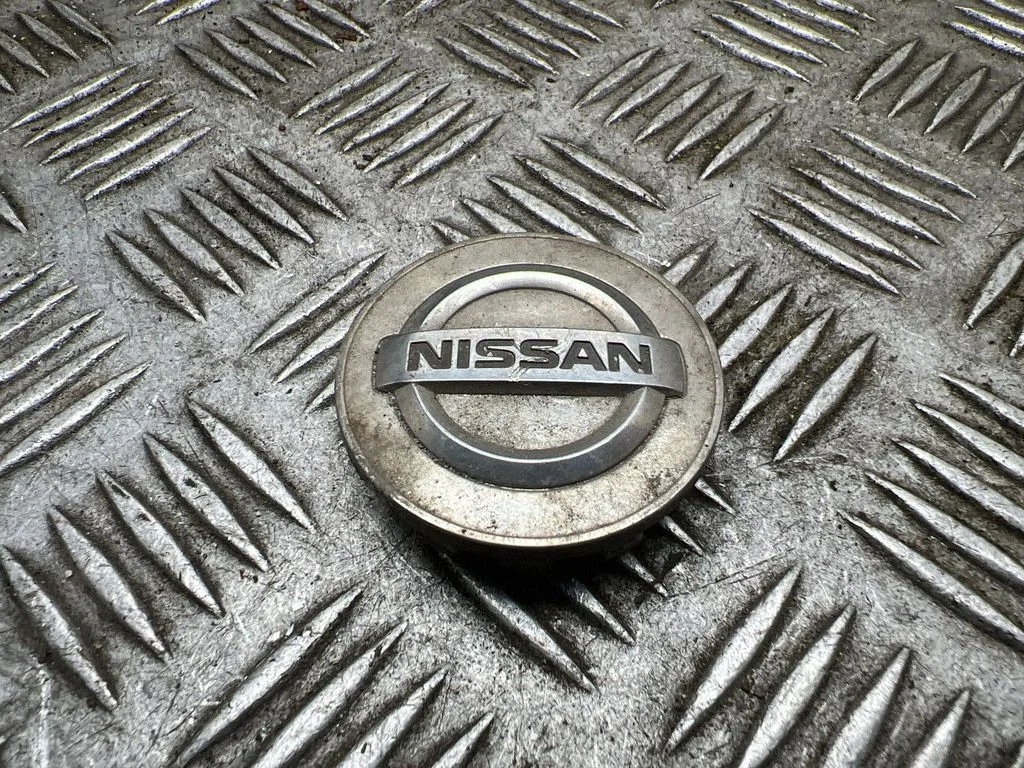 Oriģināls riteņa rumbas vāciņš (-i) – Nissan Leaf I (ZE0) (2010-2017)