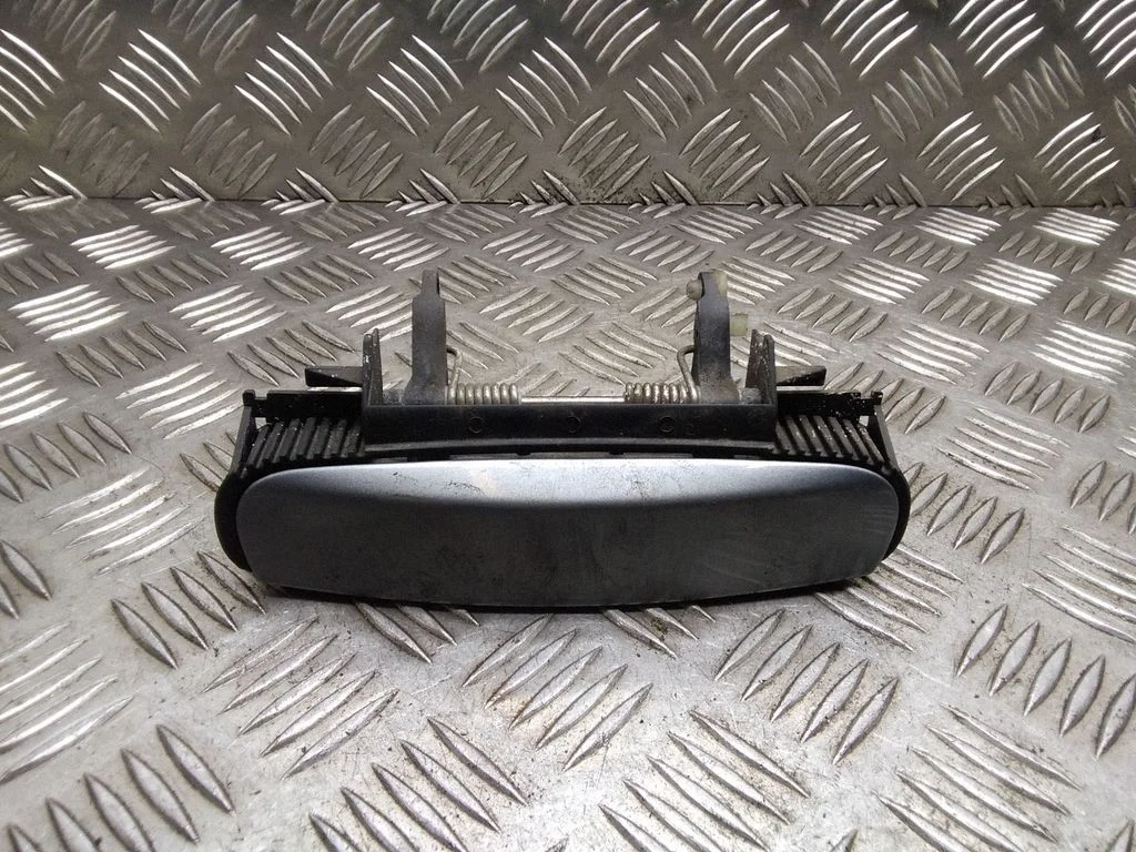Rear door exterior handle – Audi A4 S4 B7 8E 8H (2005-2008)