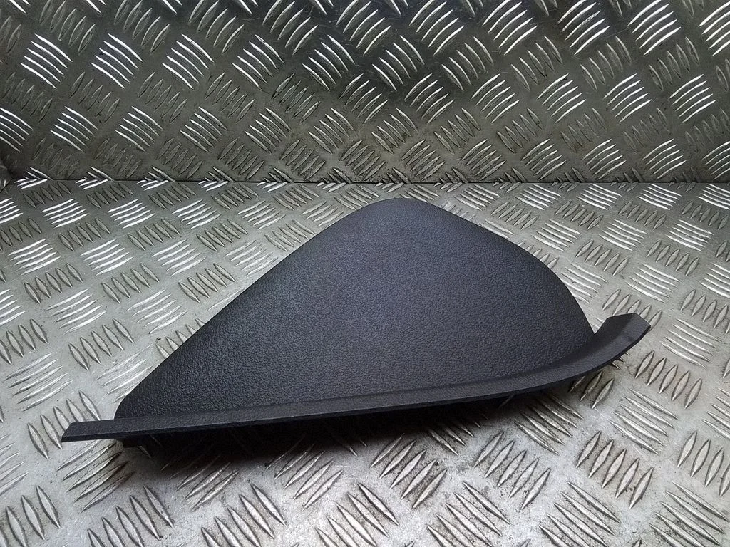Panel deski rozdzielczej (boczny) – Volkswagen Tiguan (2007-2016)