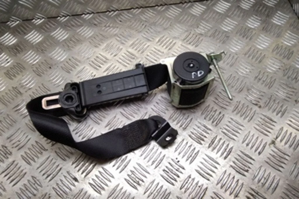 Front seatbelt – Opel Meriva A (2003-2010)