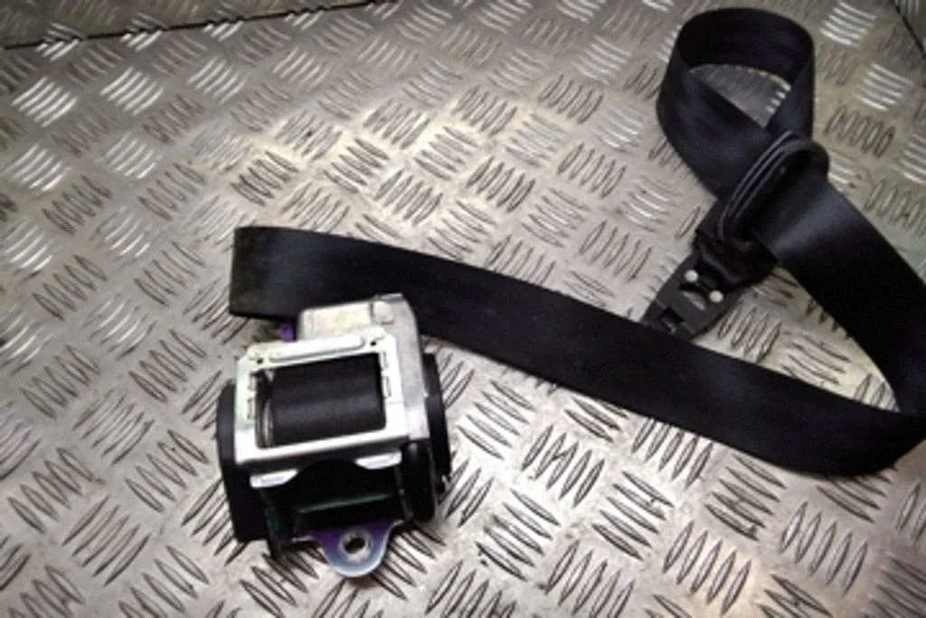 Front seatbelt – Audi A6 Allroad C6 (2006-2011)