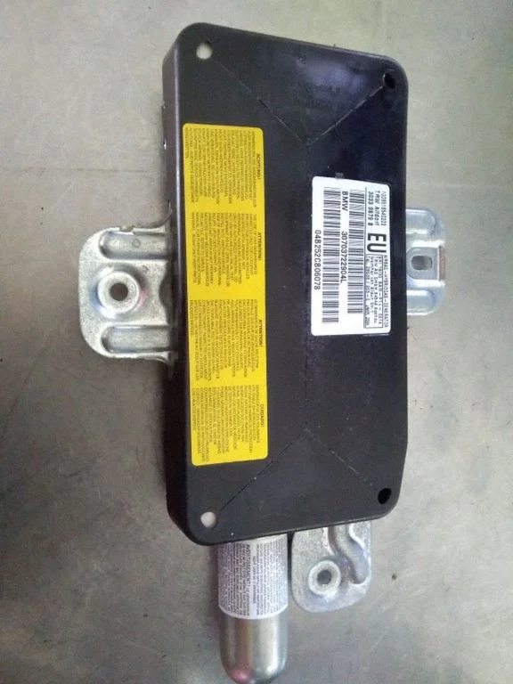 Eesmise ukse turvapadi – BMW 3-seeria E46 (1998-2005)
