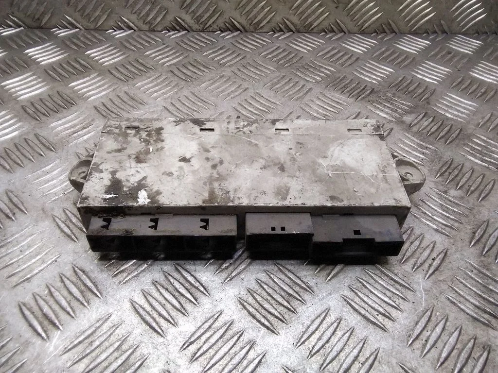 Door control unit/module – BMW 7 Series E65 E66 (2001-2008)