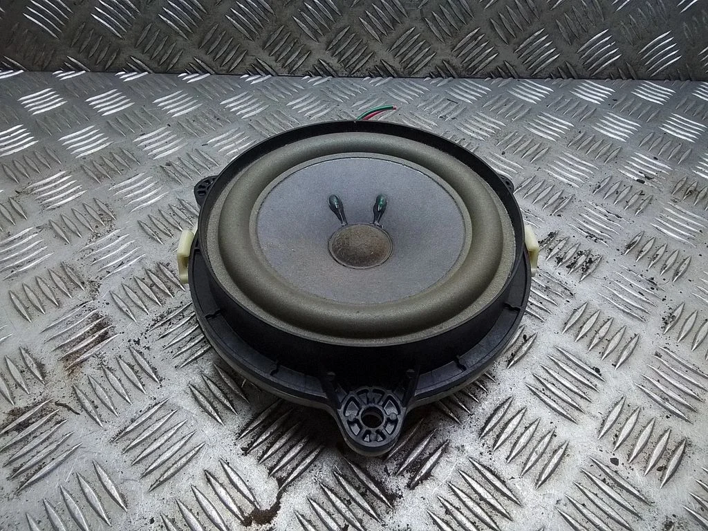 Front door speaker – Nissan X-Trail T31 (2007-2014)