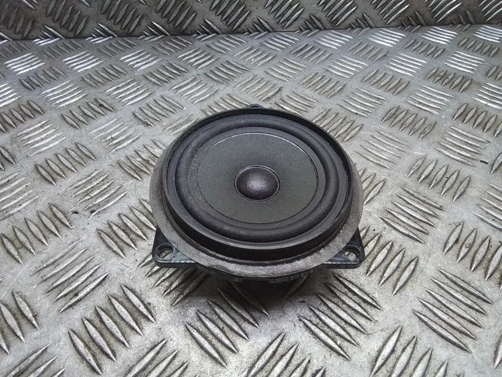 Front door speaker – BMW 5 Series F10 F11 (2009-2016)