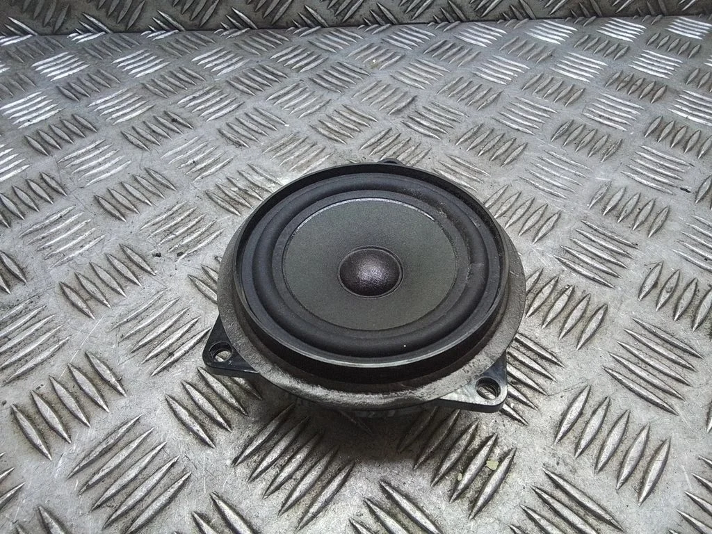 Front door speaker – BMW 5 Series F10 F11 (2009-2016)