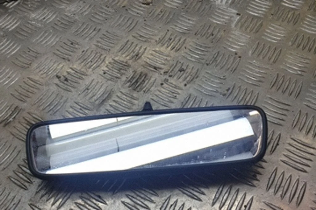 Tahavaatepeegel (salongis) – Opel Zafira B (2005-2014)