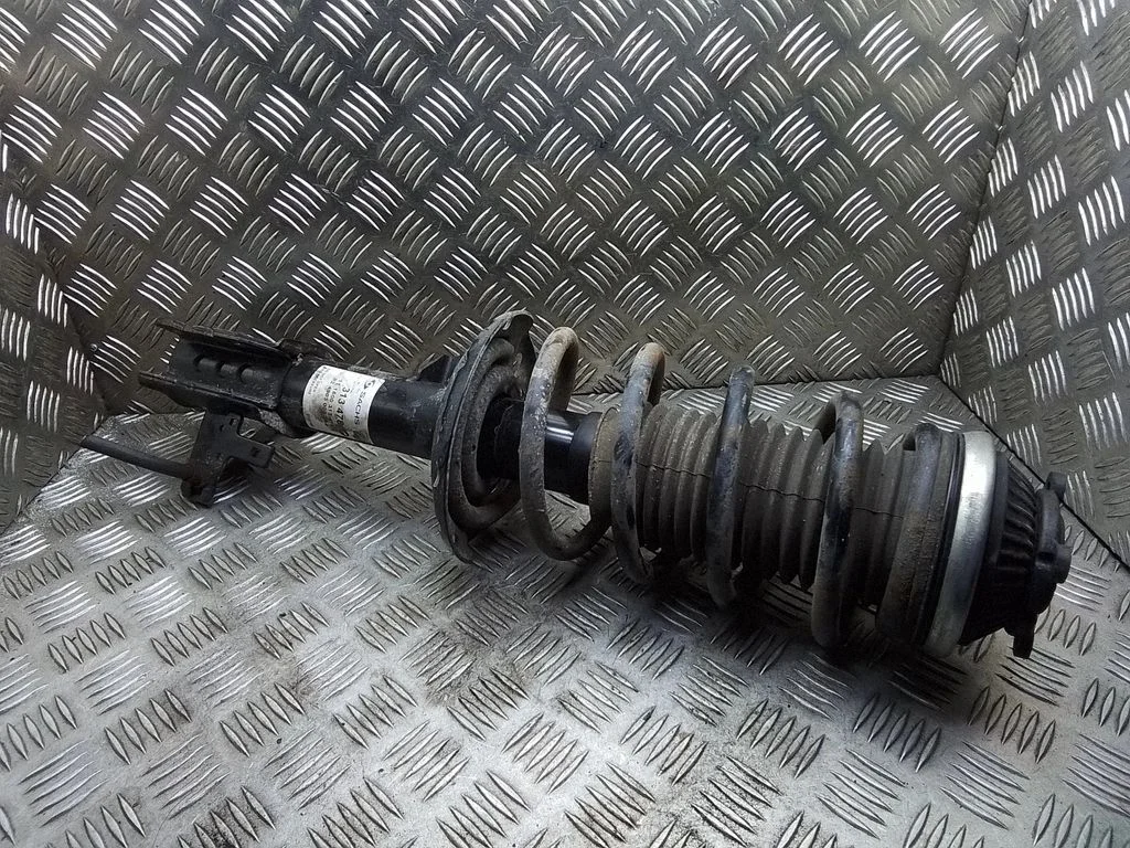 Front shock absorber with coil spring – Opel Zafira B (2005-2014)