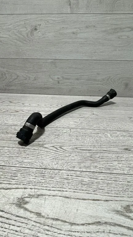 Mootori jahutusvedeliku toru / voolik 3400205