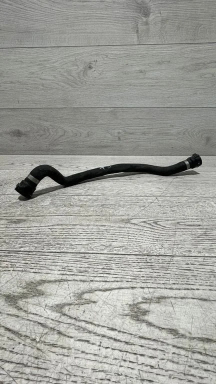 Mootori jahutusvedeliku toru / voolik 3400205