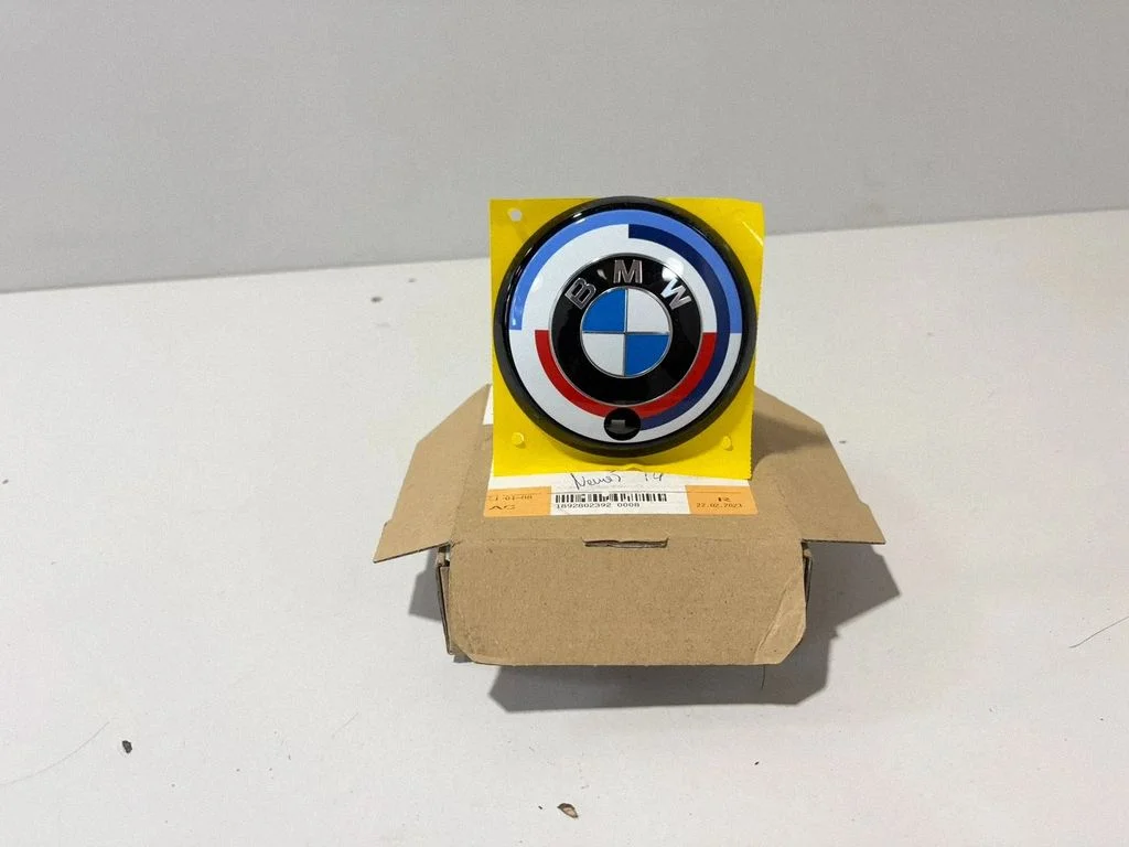 Manufacturer badge logo/emblem – BMW 4 Series G22 G23 G24 G26 (2020-)
