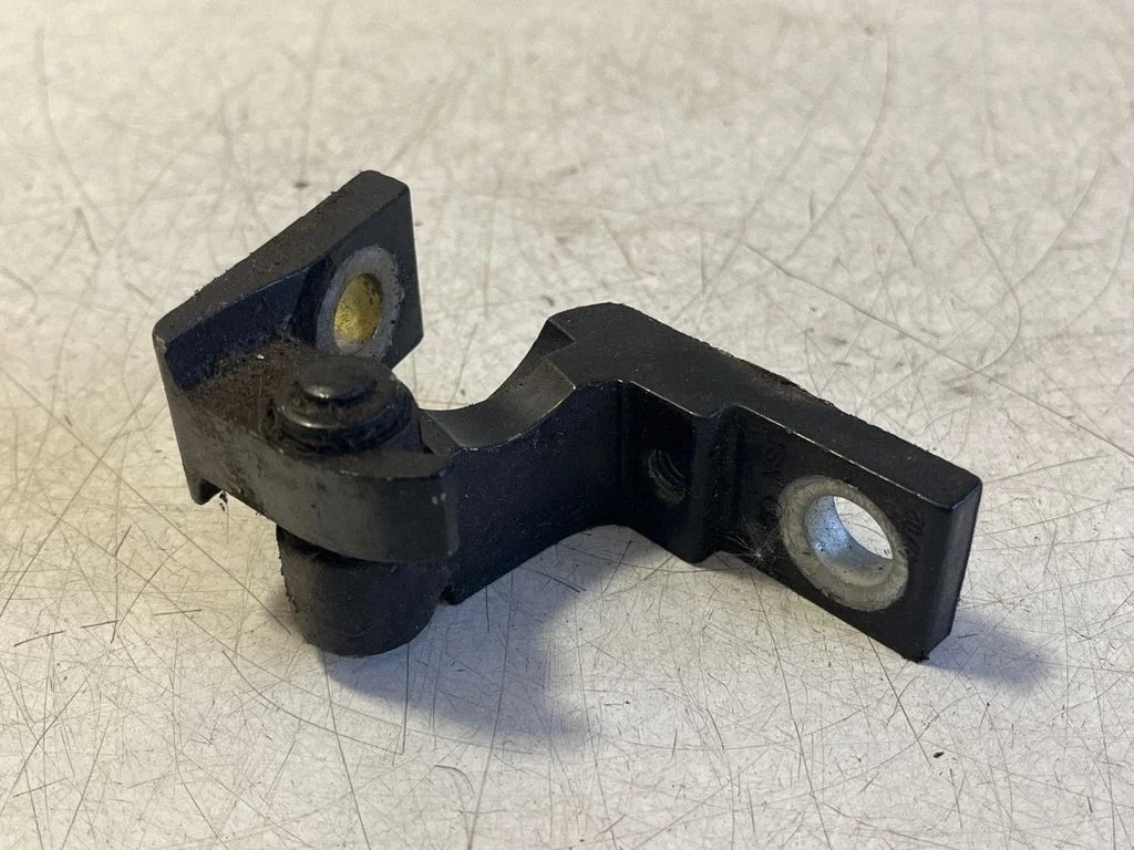 Rear door upper hinge – Audi A4 S4 B6 8E 8H (2001-2005)
