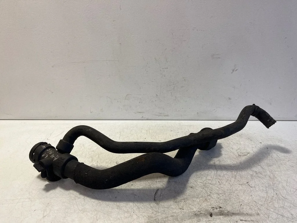 Engine coolant pipe/hose – Audi A4 S4 B6 8E 8H (2001-2005)