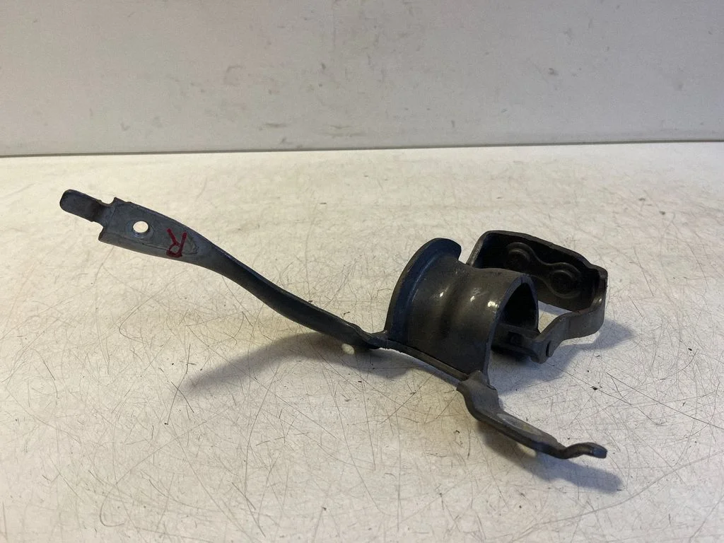 Tagaluugi hing – Audi A4 S4 B6 8E 8H (2001-2005)