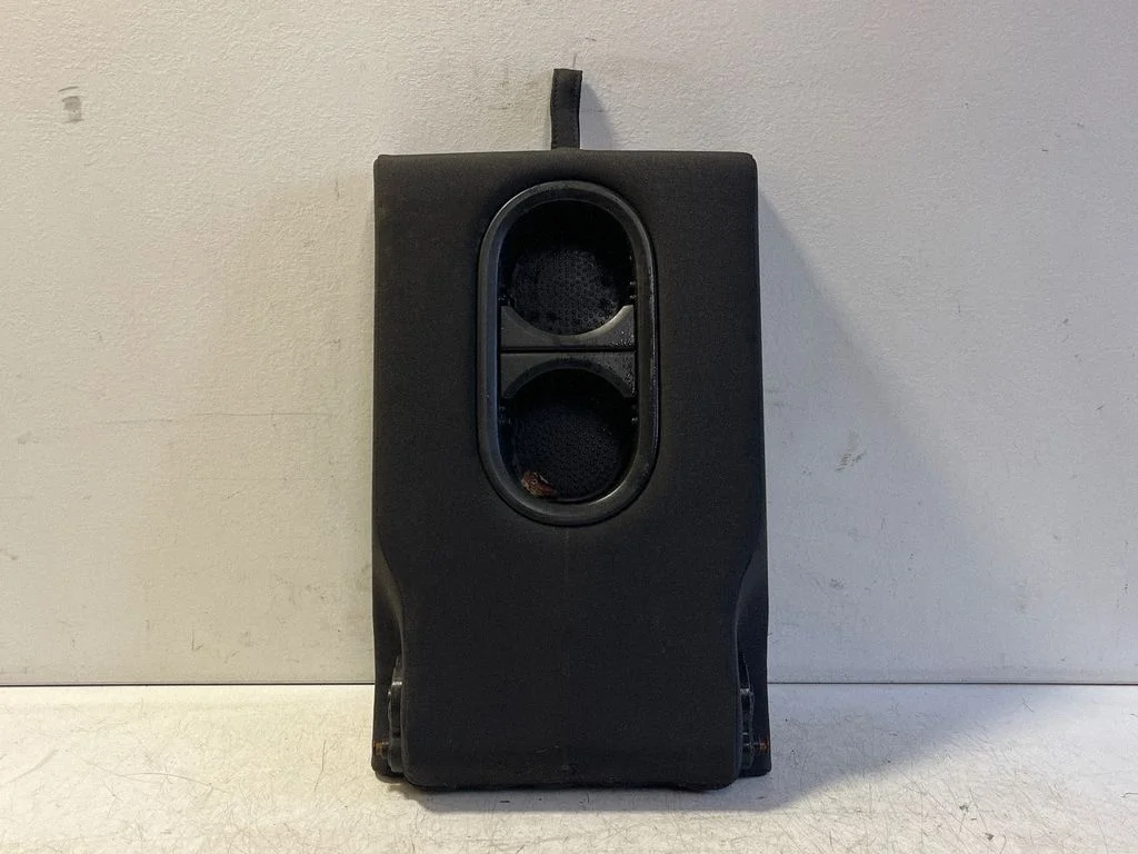 Rear seat armrest – Volkswagen T-Roc (2017-2025)